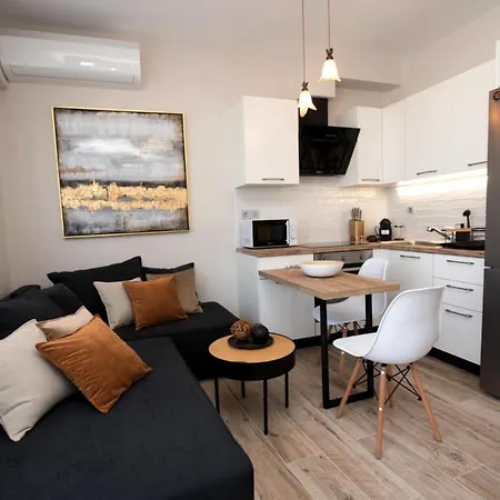 Chrysalis 2 İstanköy