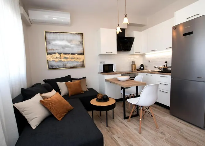 Chrysalis 2 Kos-Stadt