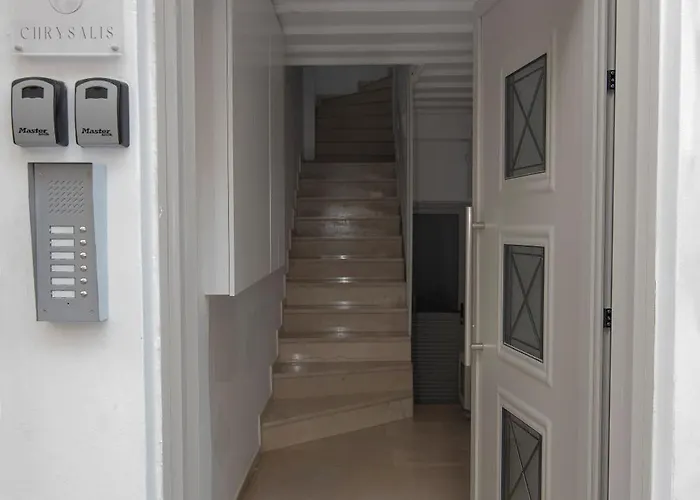 Apartment Chrysalis 2